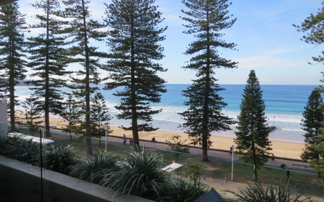Manly Paradise Motel & Apartments