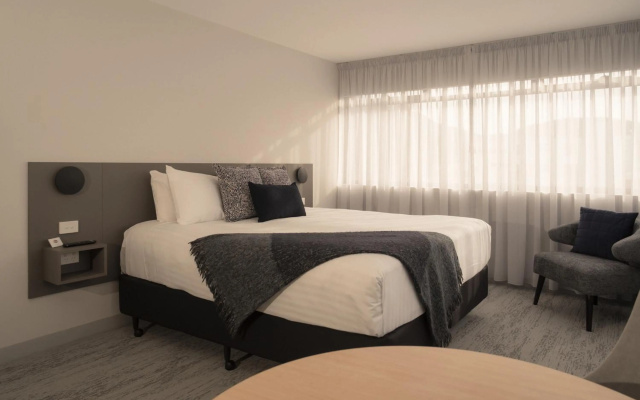 429 Apartments and Suites – Guest Rooms – Sandy Bay