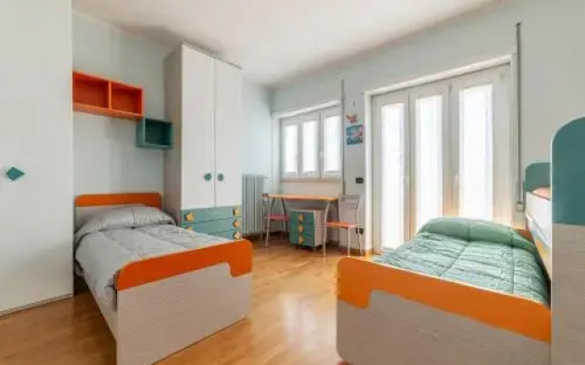 Piazza Bologna Terrace Apartment With Parking