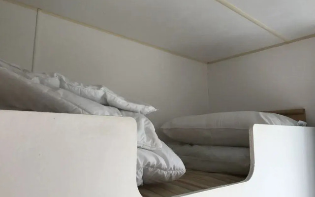 Rebecca Caravan Camber