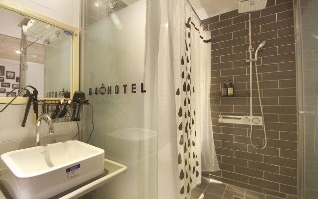 64 Inn Hotel