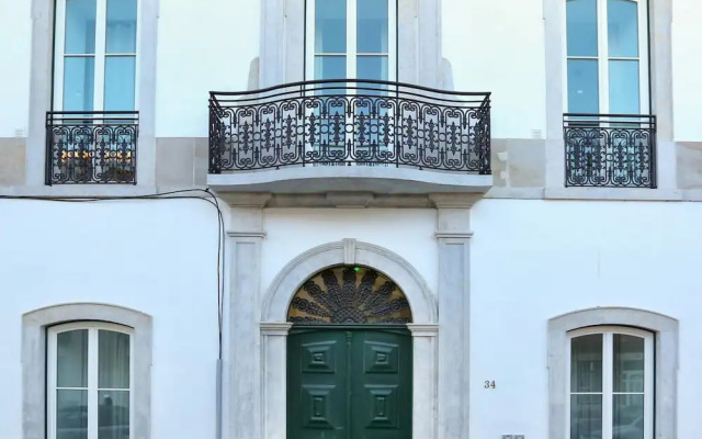 Ria Formosa Vista Duplex Charm in Downtown Faro