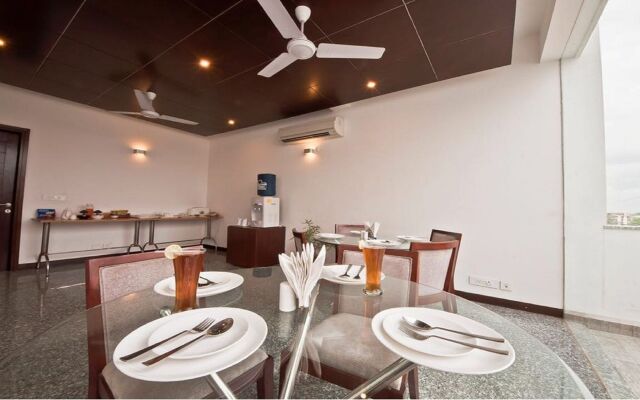 Stately Suites Golf Course Road