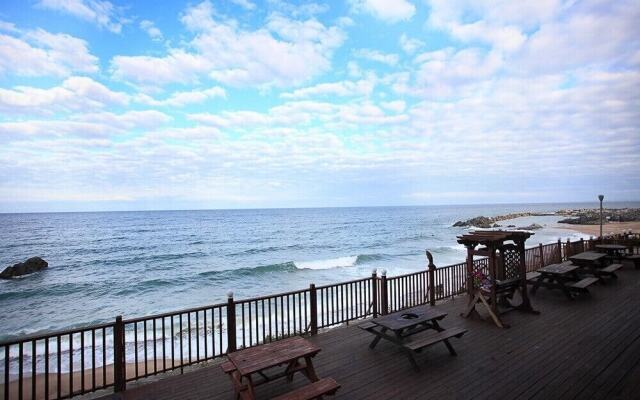 Uljin Sand Beach Pension