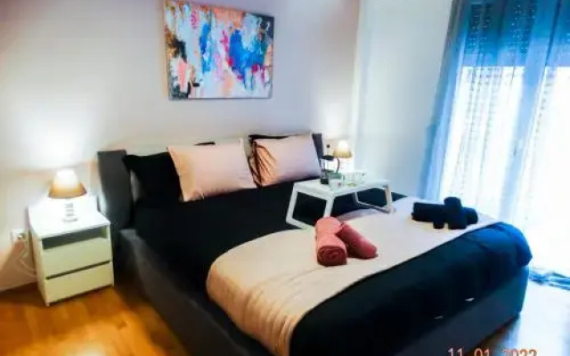 Noelli Cozy And Modern Apartment