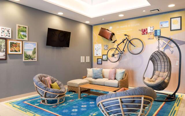 Comfort Inn Naha Tomari Port