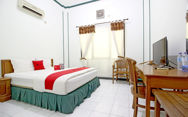 RedDoorz near XT Square Yogyakarta