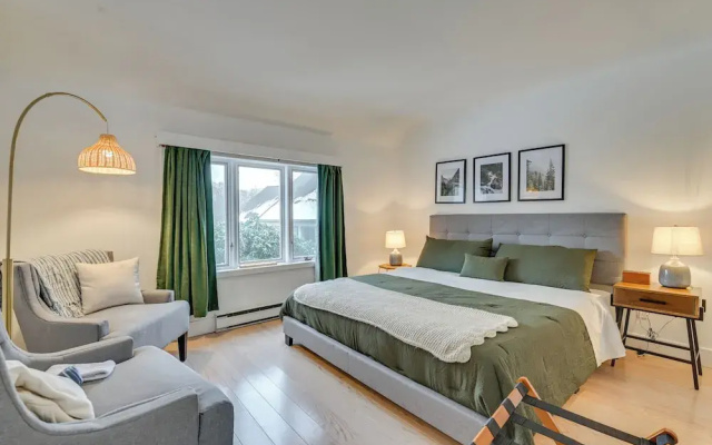 Walk to Ski Lift: Family-friendly Windham Townhome