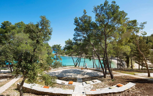 Vale Residence - exclusive & private property by the sea