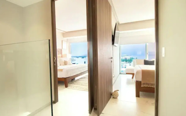 Condo Maritima 9U by Kivoya