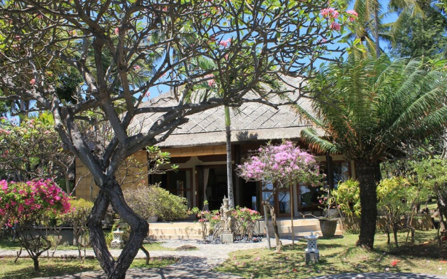 The Ning Beach & Villa