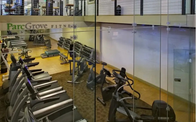 Global Luxury Suites at Broad Street