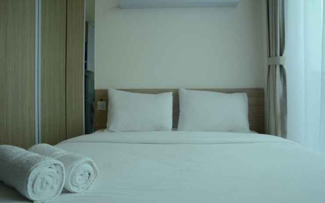 Homey and Brand New Studio Tree Park Apartment near ICE BSD By Travelio – Guest Rooms – South Tangerang