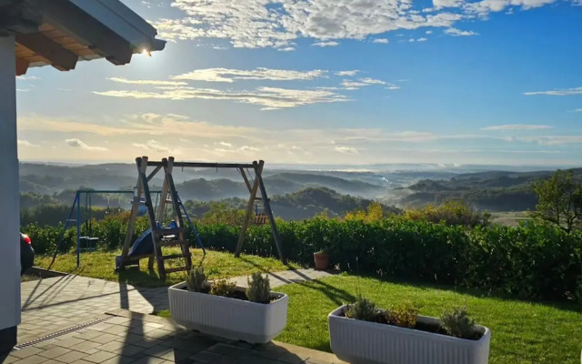 Villa Cerina With Outdoor Swimming Pool