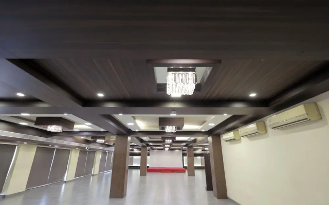 HOTEL SHAGUN ROOMS & BANQUET Surat