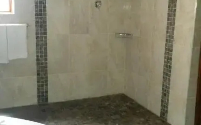 Queen Manor Boutique Guest House