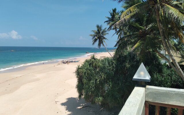 Sea Breeze Hotel Ambalangoda