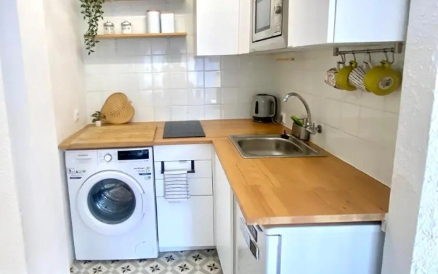 Apartamento con piscina y garaje, Playa a 10 min