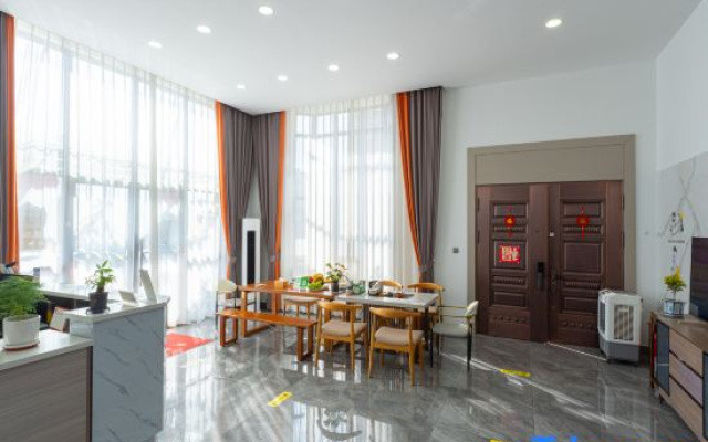 Xiangshan Xilai Homestay (People's Square Subway Dancheng Station)