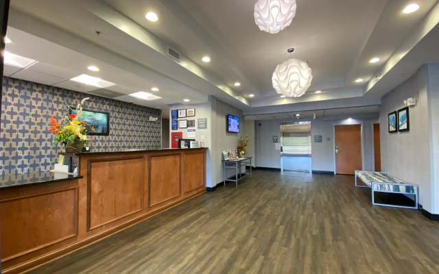 Spark by Hilton Smithfield I-95