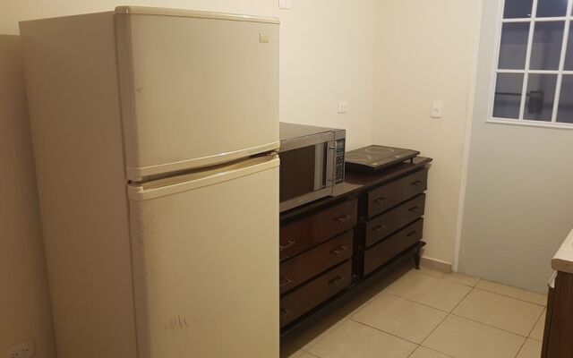 Comfortable Apartment, Secure and Private Complex, With Perimeter Fence