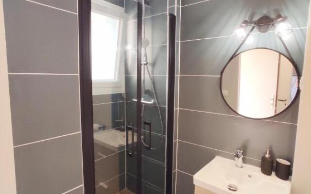 Magnifique studio face au parc thermal