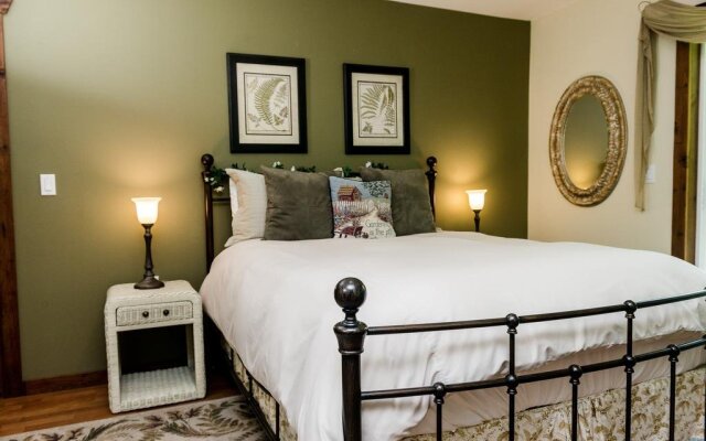 Arlingtons River Rock Inn Bed & Breakfast