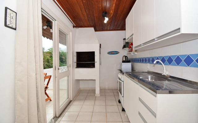 Apê a 150m da praia de Canasvieiras