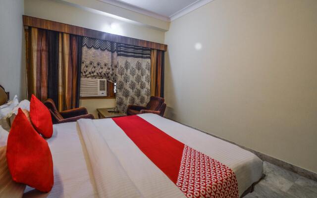 OYO 14814 Hotel Vinayak