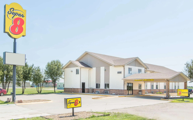 Super 8 by Wyndham Belleville