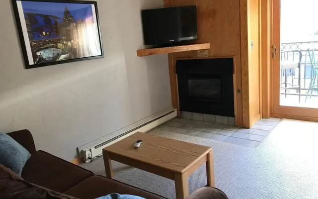 Lift House 403, Studio Condo in Vail Lionshead Village