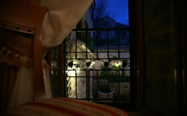 Galathea Hotel