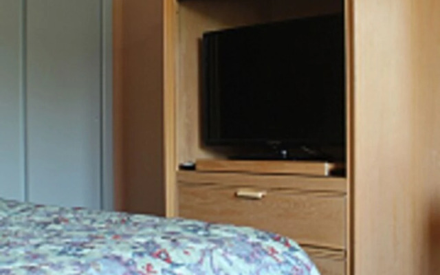 Tides Motor Inn at Stehli Beach