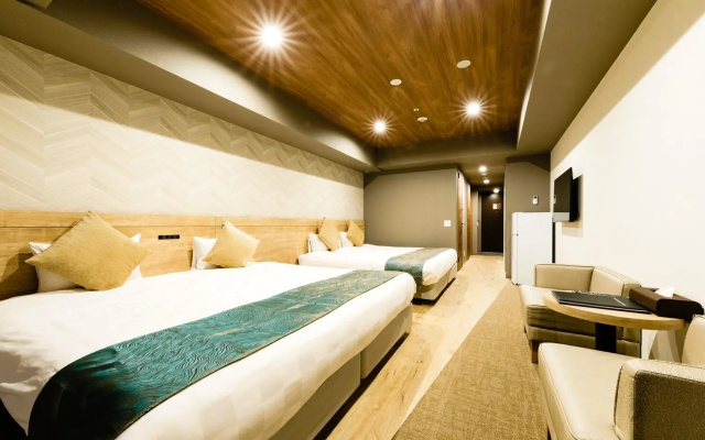 TAKUTO HOTEL Shinsaibashi