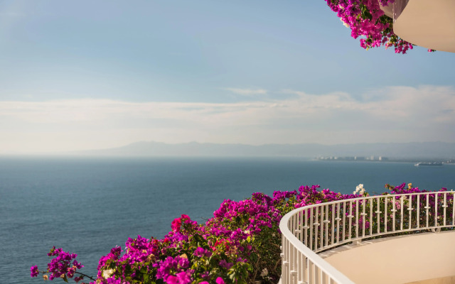 Grand Miramar All Luxury Suites & Residences