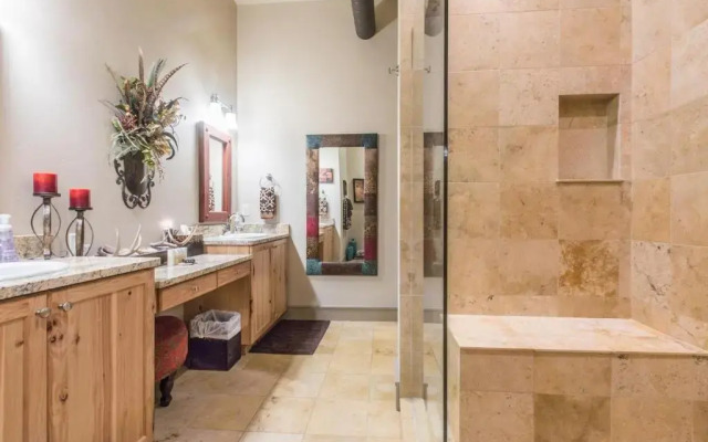 708 Main St Unit 4