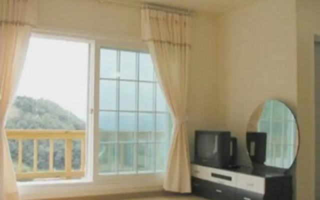 Dream Mountain Pension