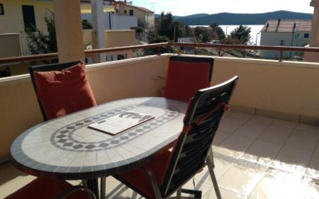 Apartment Švrćo