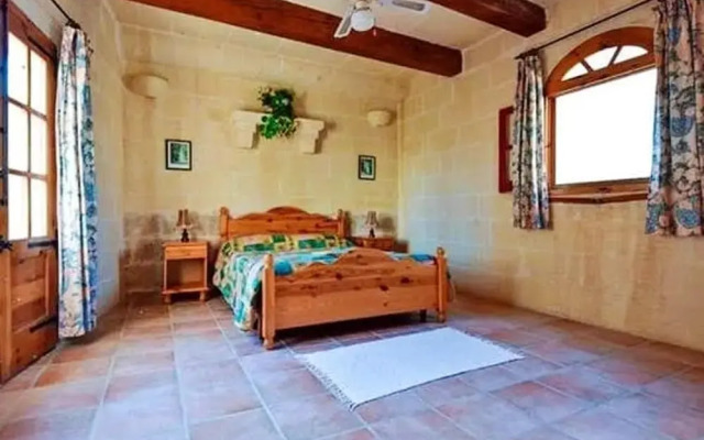 Villa With 3 Bedrooms In Sannat With Wonderful Mountain View Private Pool Enclosed Garden