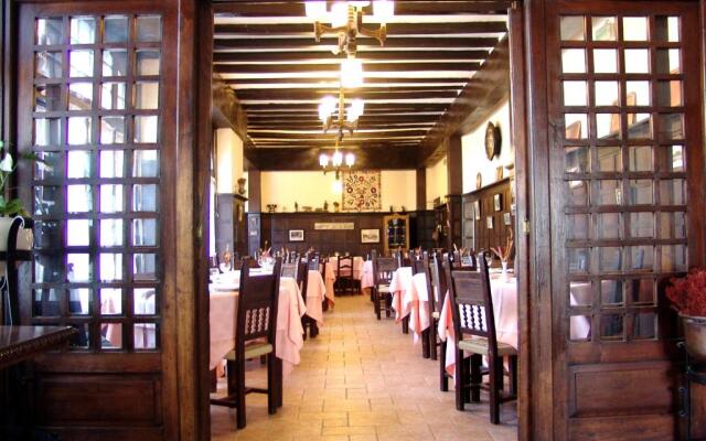 Hostal Ayestaran II
