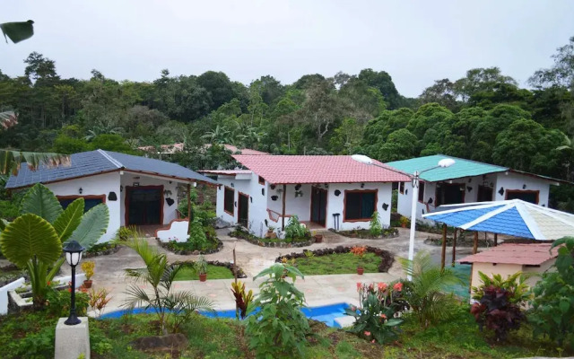 Piedras Blancas Lodge