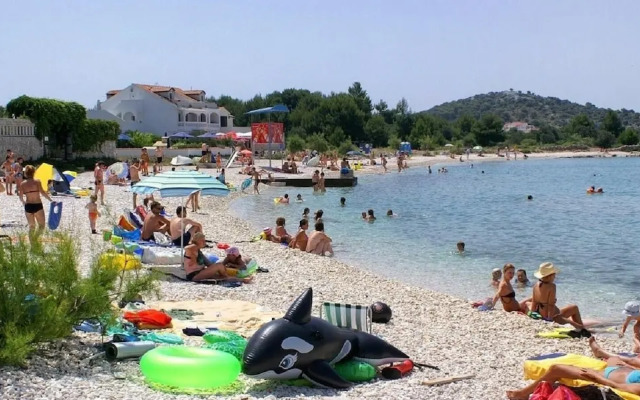 Amalija - 50m Close to the sea - A3 Posebni