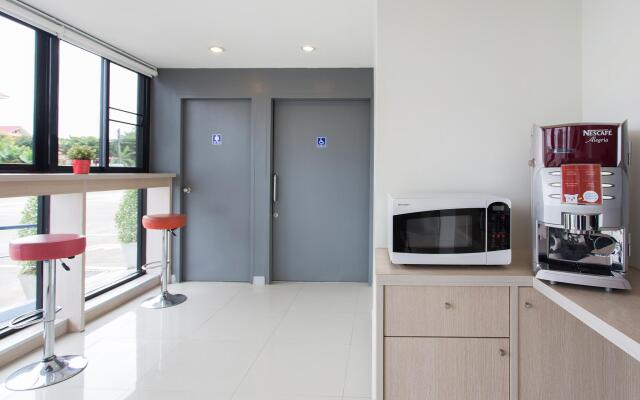 Hop Inn Surat Thani (SHA Extra Plus)