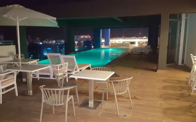 Apartment Of 1 Bedroom Plus Study With Sofa Bed