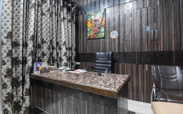 Hotel Yuvraj Residency by OYO Rooms