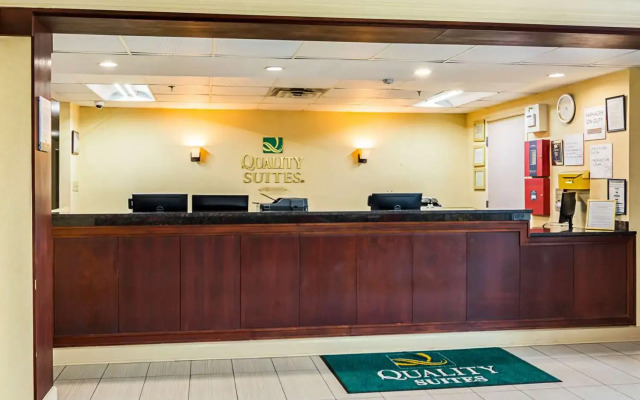 Quality Suites Atlanta Airport East