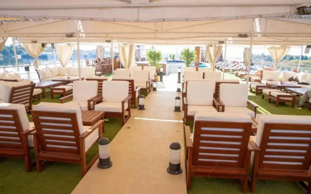 Champollion II 5 Stars Nile cruise