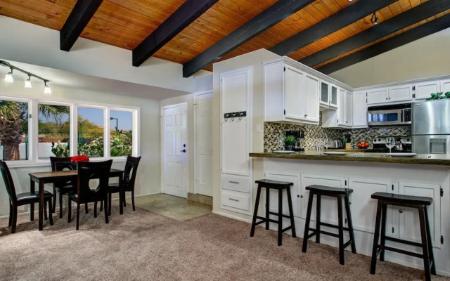 Resort-like w/ Tennis, Bocci, Golf & Games Galore!