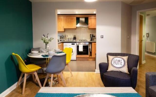 Stylish Manchester Apartment - Great Location