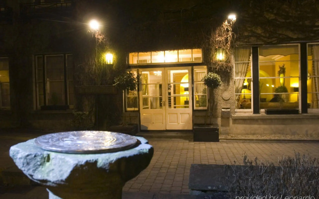 Old Ground Hotel